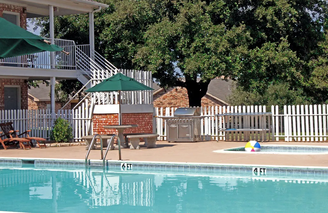 Lake View Inn-1