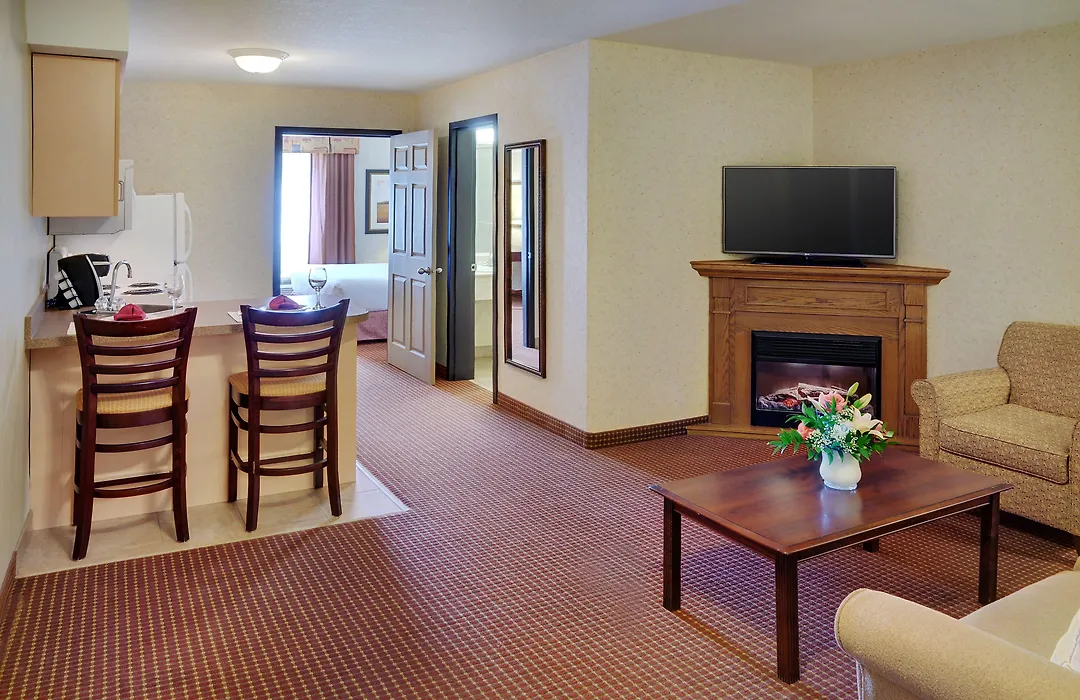 Coast Grimshaw Hotel & Suites-1