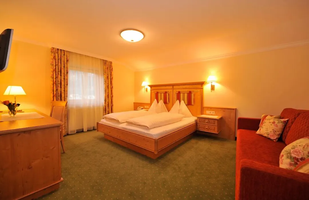 Alpines Gourmet Hotel Montanara-1