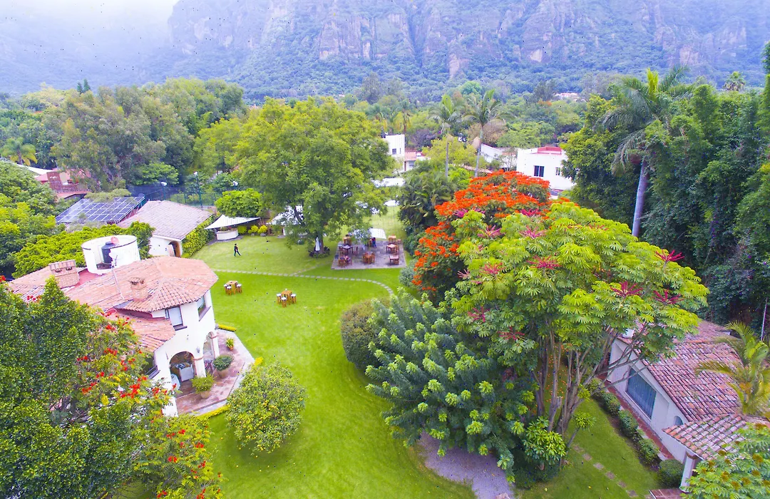 Casa Bugambilia, Un Pequeño Hotel en Tepoztlán-1