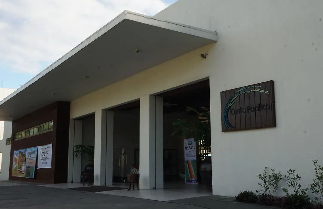 Costa Pacifica Baler-1