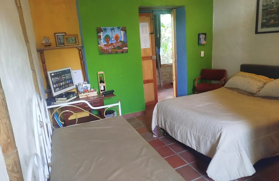 Hostal Casa De Guadua/ The Bamboo House-1