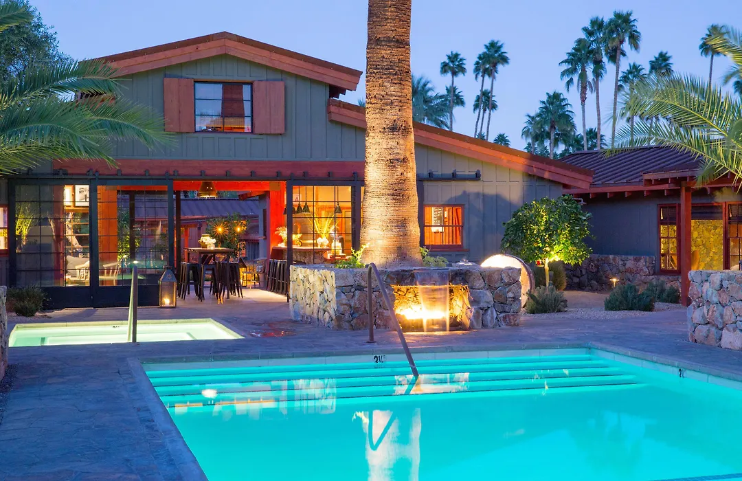Sparrows Lodge-1