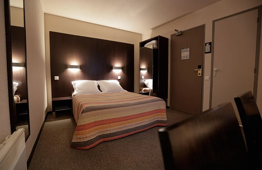 Hôtel Au Petit Caporal-1