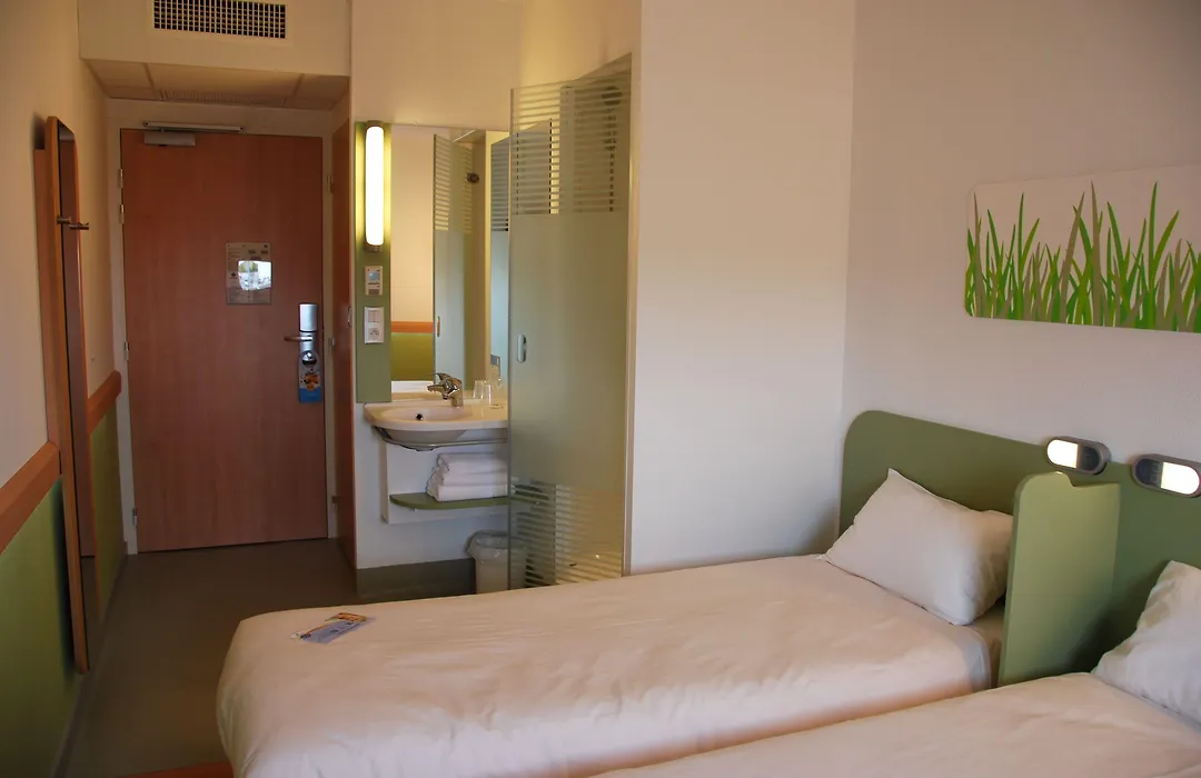 Ibis Budget Roanne Hôtel-1