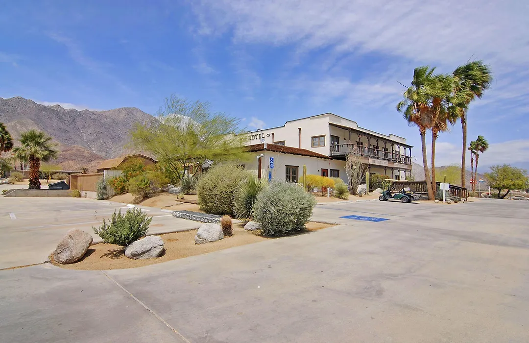 Palm Canyon Hotel And Rv Resort-1