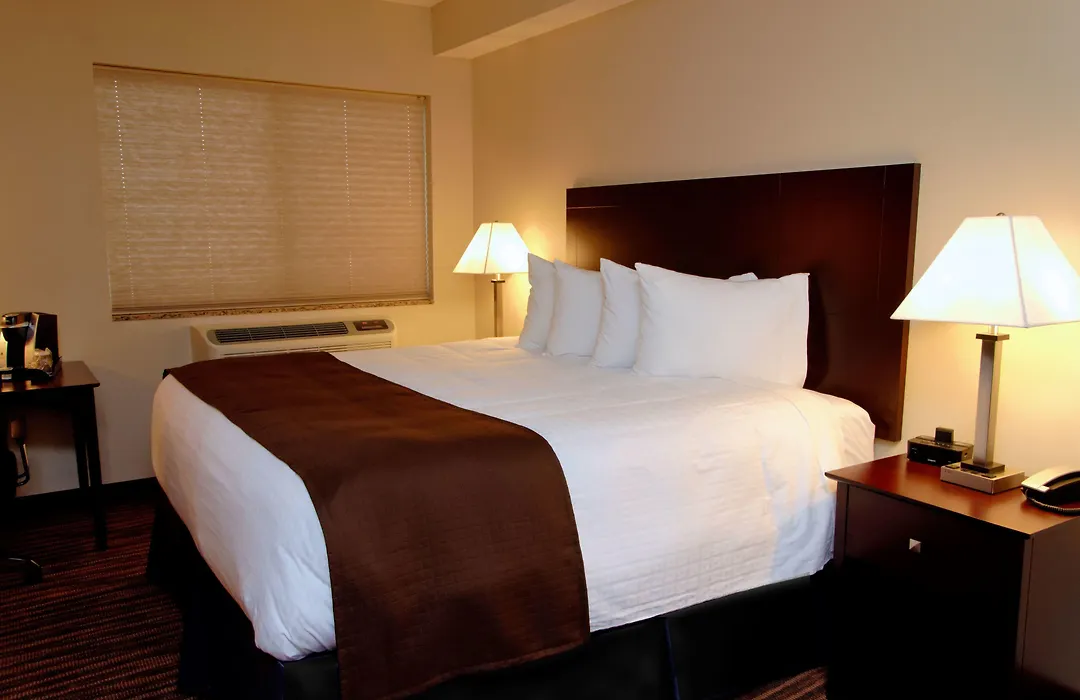 Cobblestone Inn & Suites Fort Madison-1