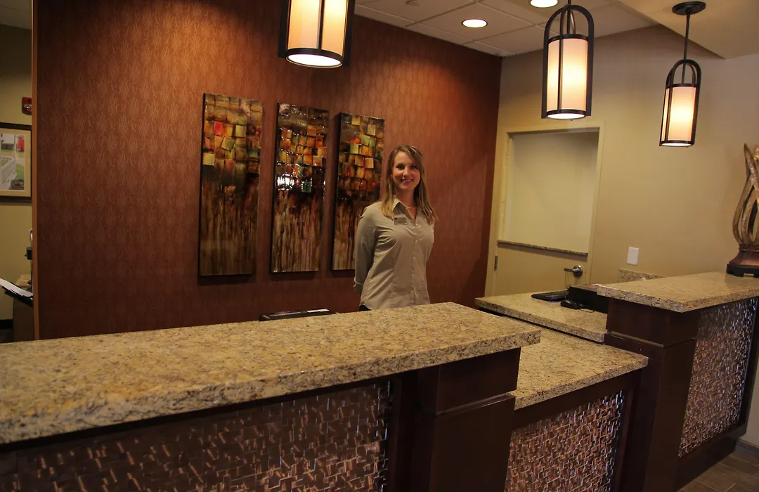 Little Missouri Inn & Suites New Town-1