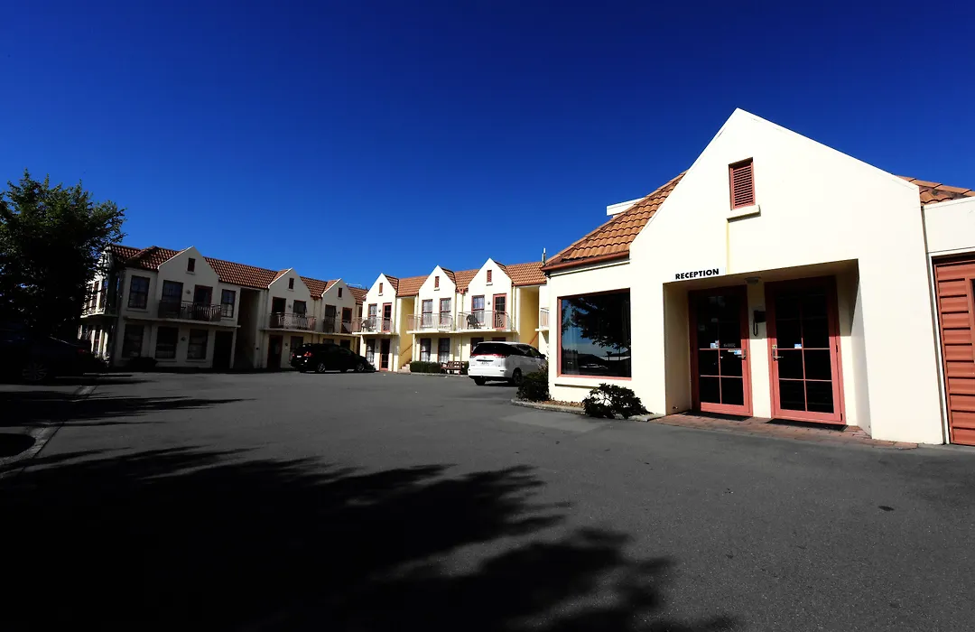 Addington Stadium Motel-1
