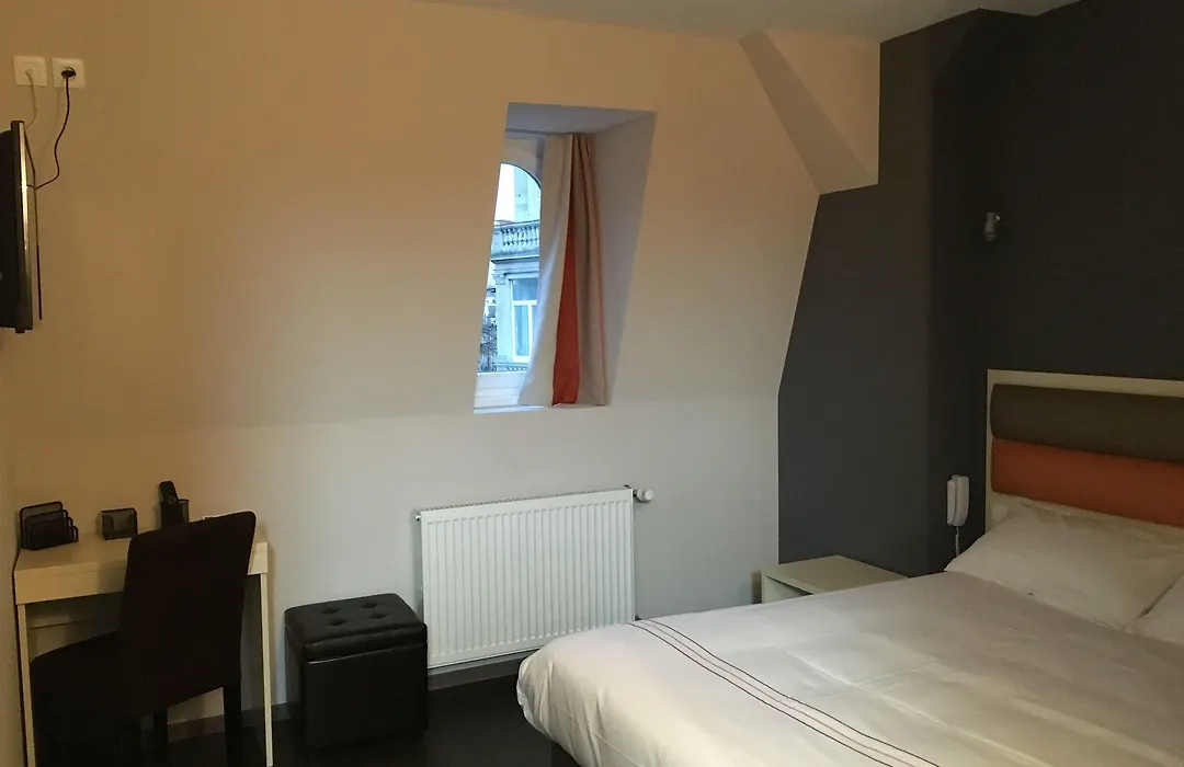 Adonis Hotel Strasbourg-1
