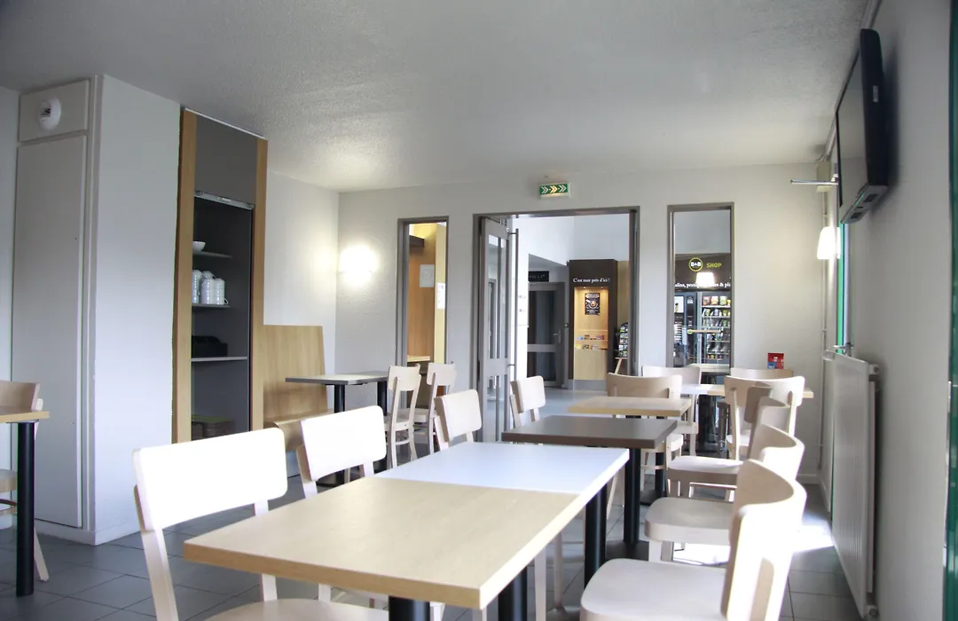 B&B Hôtel Vierzon-1