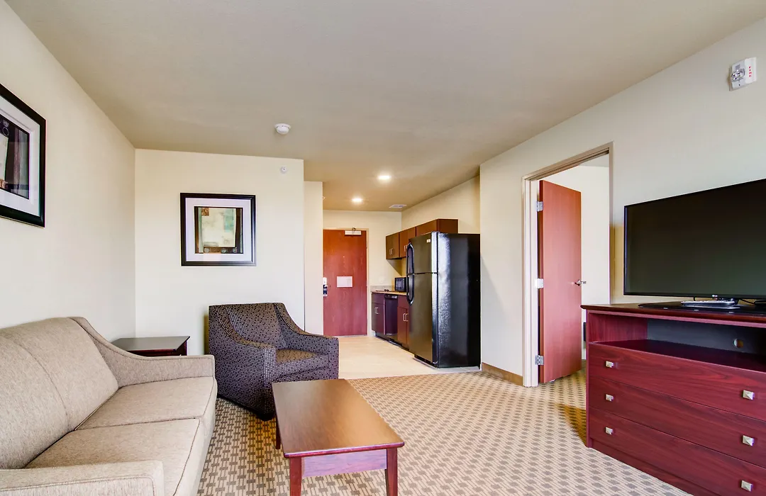 Cobblestone Inn & Suites-Winterset-1