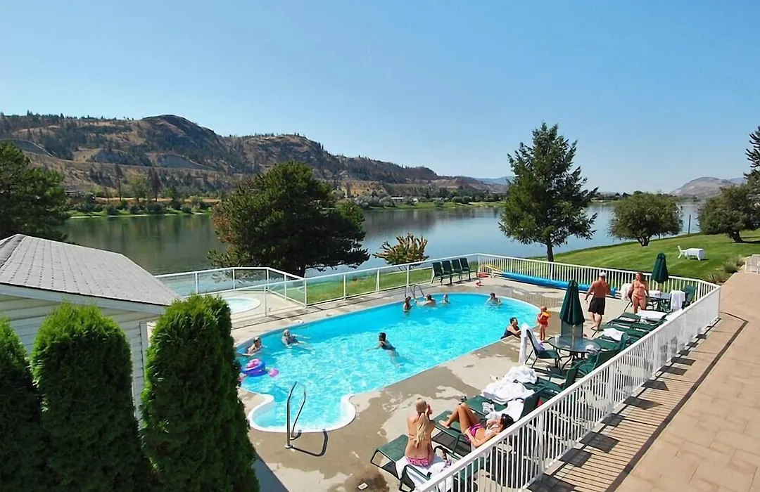 South Thompson Inn & Conference Centre-1