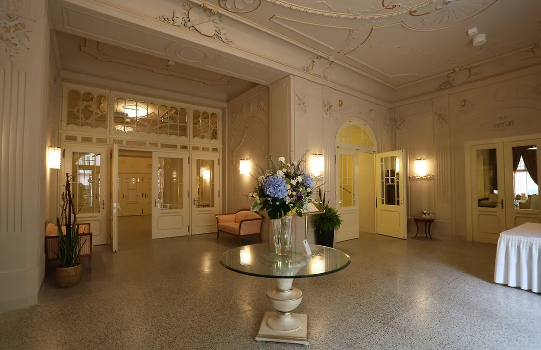 Grandhotel Ambassador Narodni Dum-1