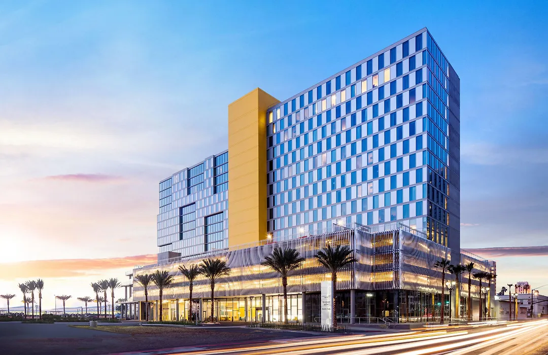 Springhill Suites By Marriott San Diego Downtown/Bayfront-1