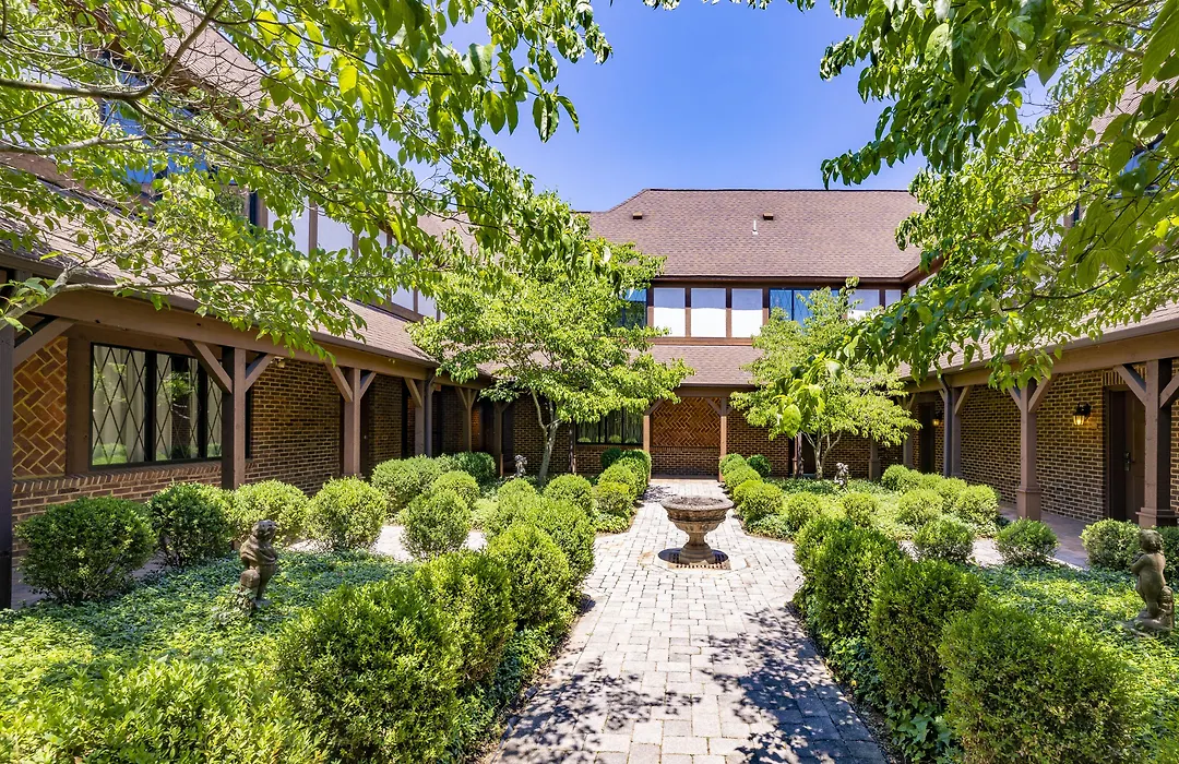 The English Inn Of Charlottesville-1