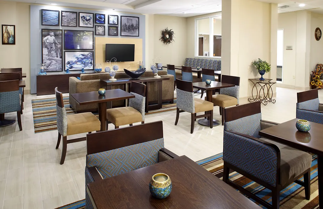 Hawthorn Suites By Wyndham Wheeling At The Highlands-1