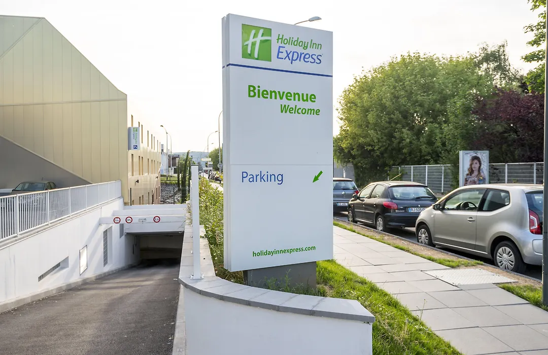 Holiday Inn Express Paris - Velizy By Ihg-1