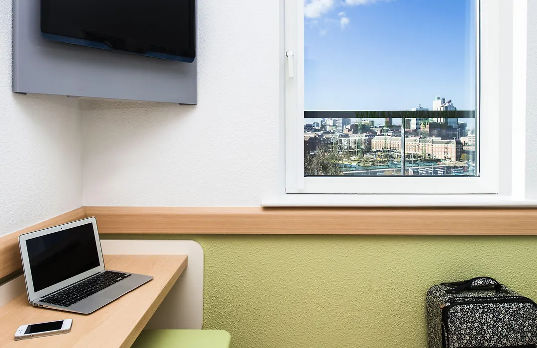 Ibis Budget Belfast City Centre-1
