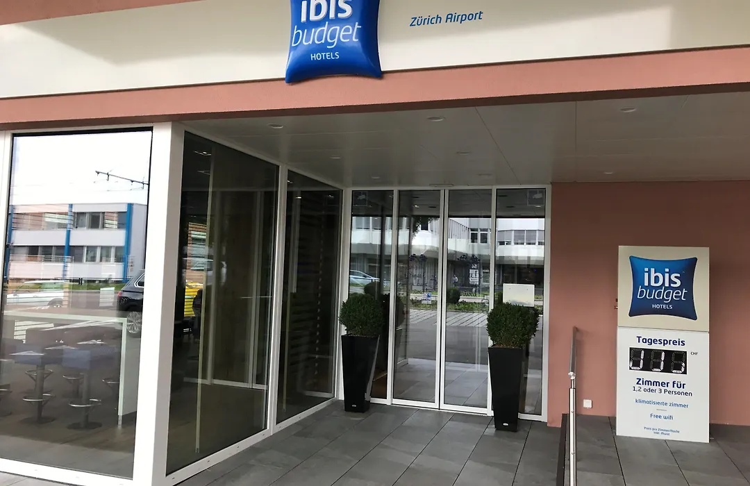 Ibis Budget Zurich Airport-1