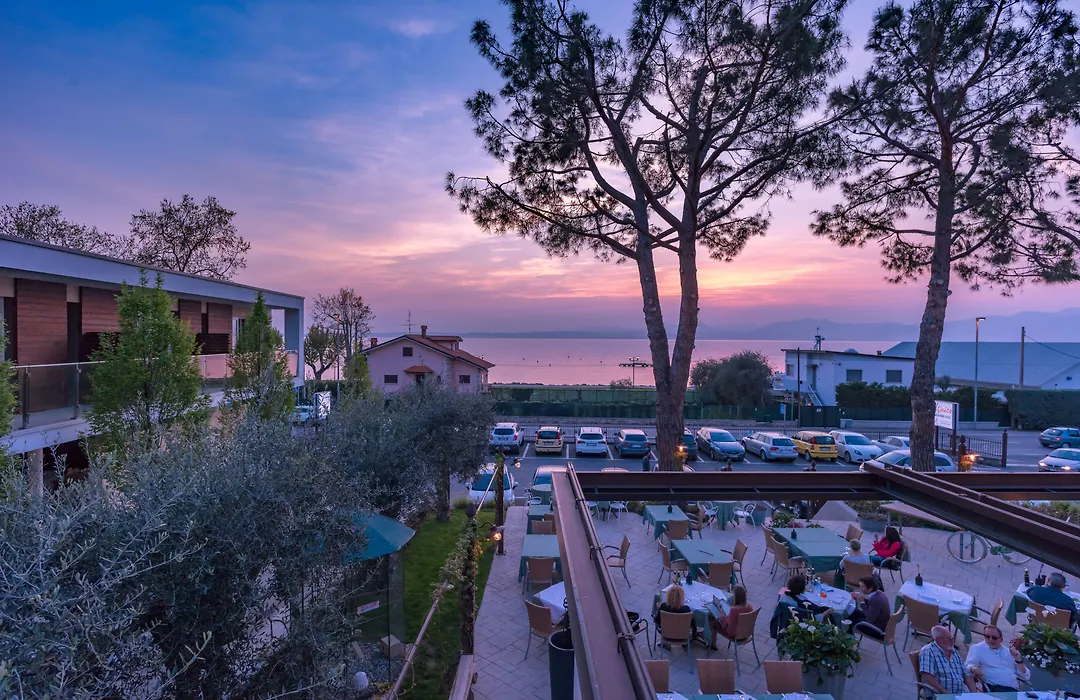 Hotel Maximilian-1