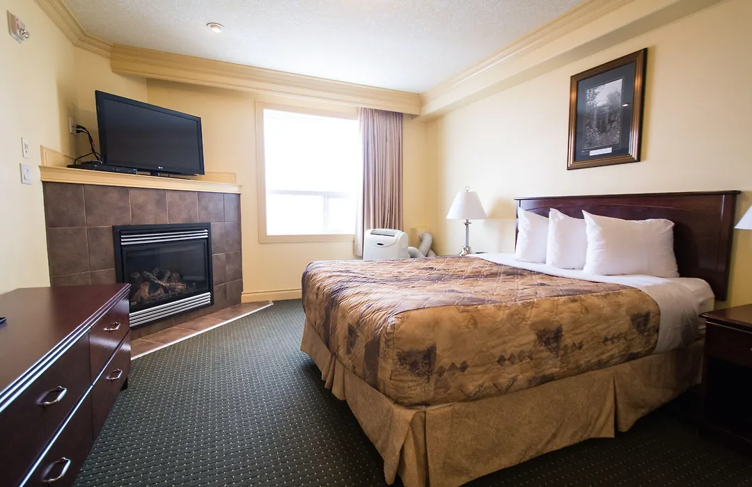Nova Inn Peace River-1