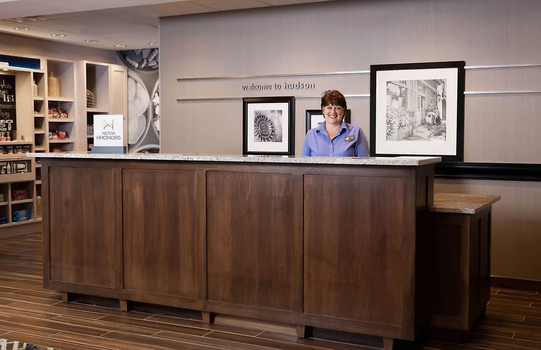 Hampton Inn & Suites-Hudson Wisconsin-1
