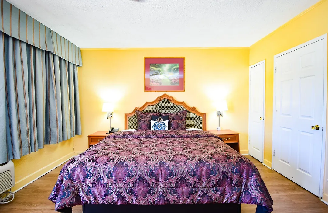 Economy Inn Beebe-1