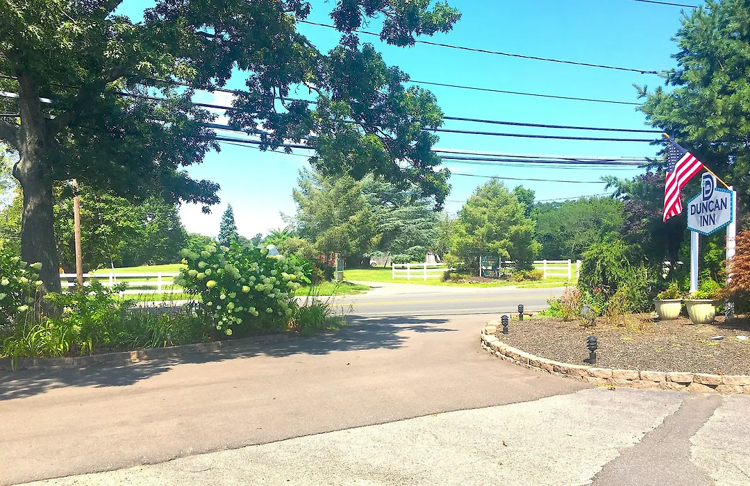 Shorewood Inn-1