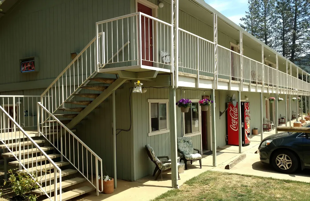 Brownsville Motel-1