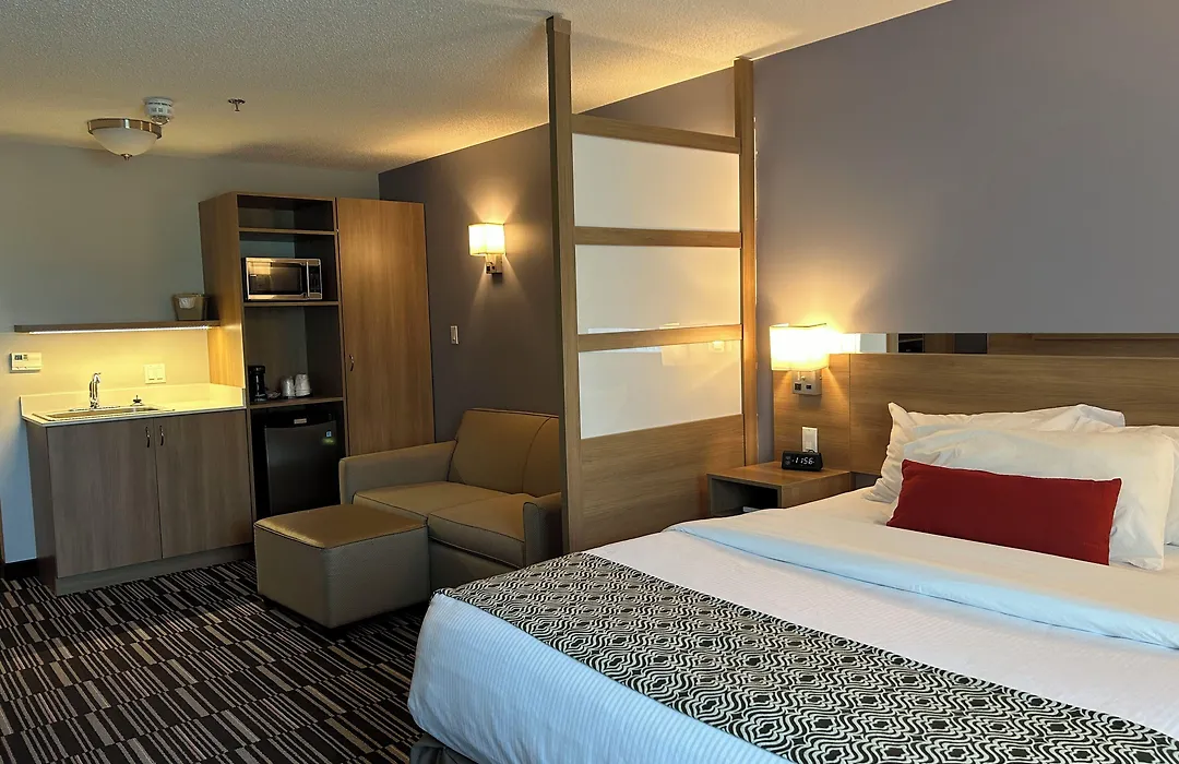 Microtel Inn & Suites By Wyndham Sudbury-1