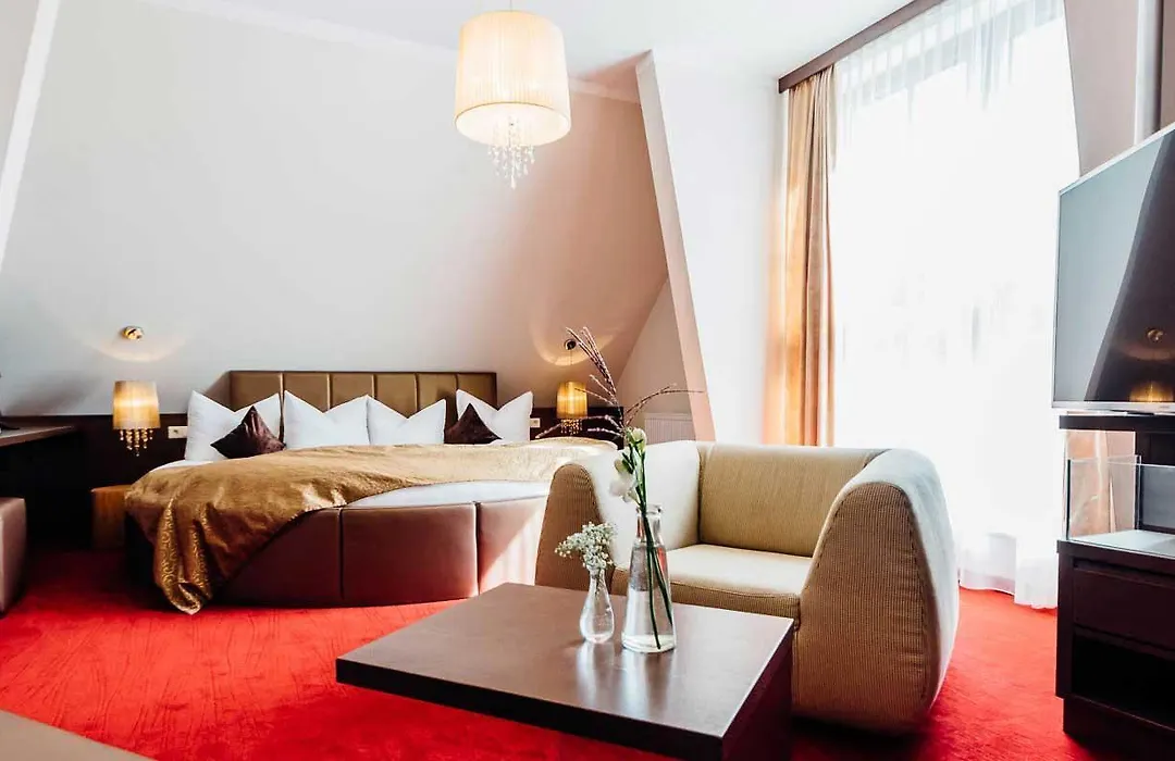 Erlebnishotel Zur Schiffsmühle-1