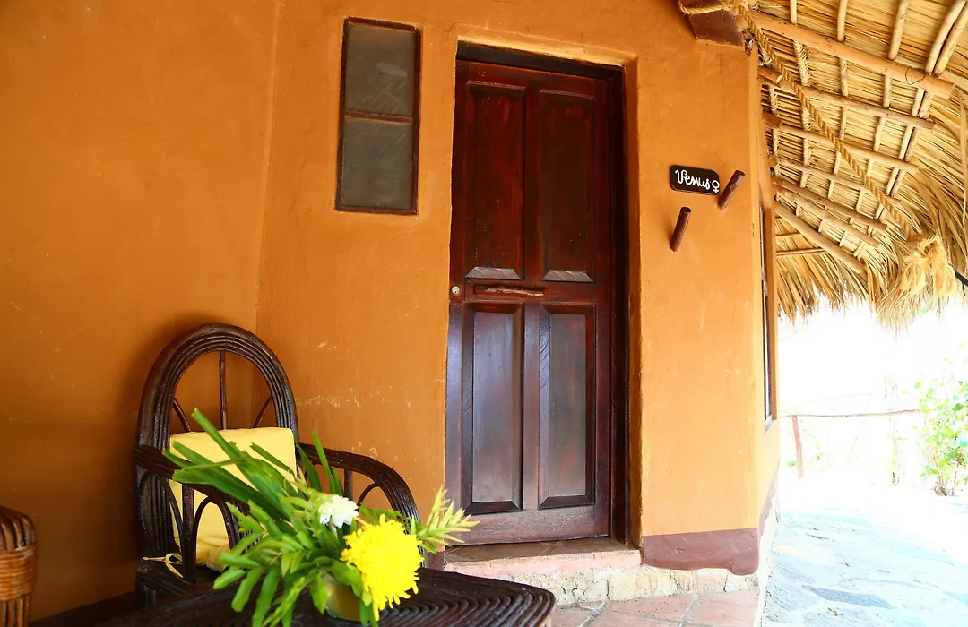 Hotel Bahia De La Luna-1