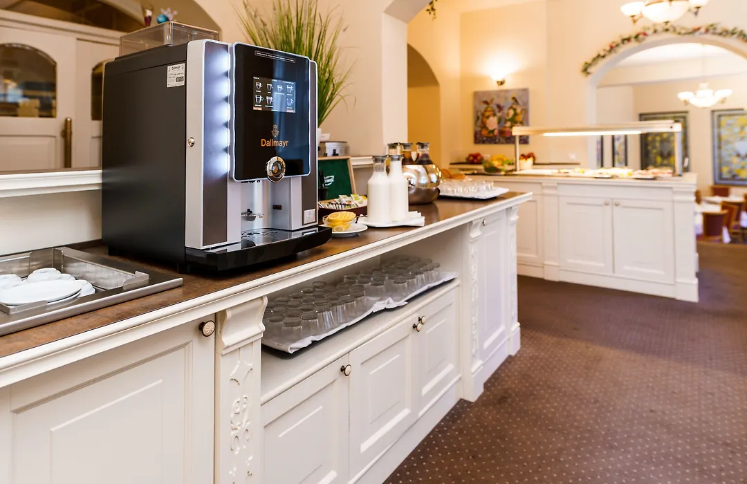Spa Hotel Anglicky Dvur-1