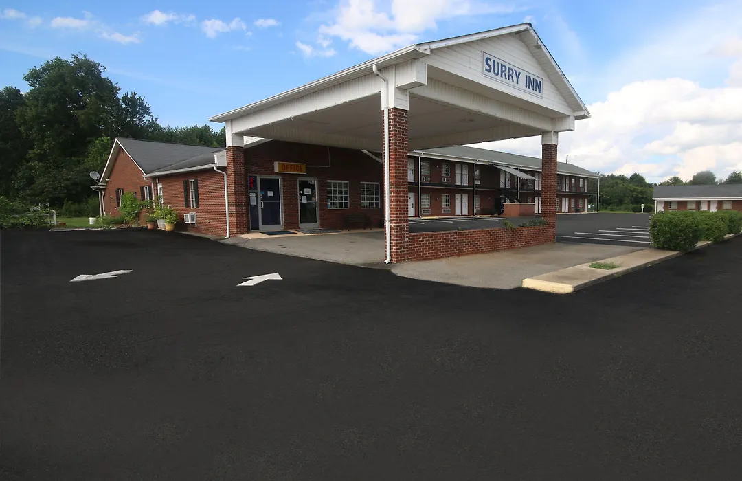 Surry Inn - Dobson - I-77 - Exit 93-1