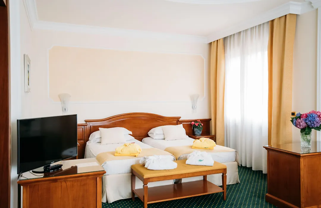 Hotel Terme Antoniano-1