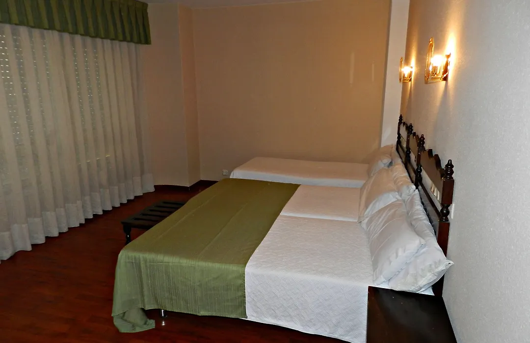 Hotel Alda Centro Gijón-1
