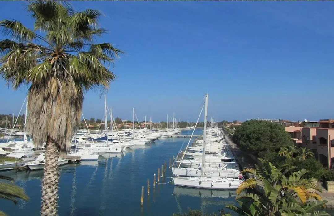 Baia Dei Delfini-1