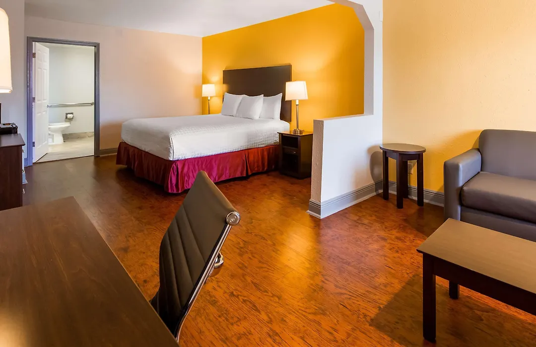 Surestay Plus Hotel By Best Western Hammond-1