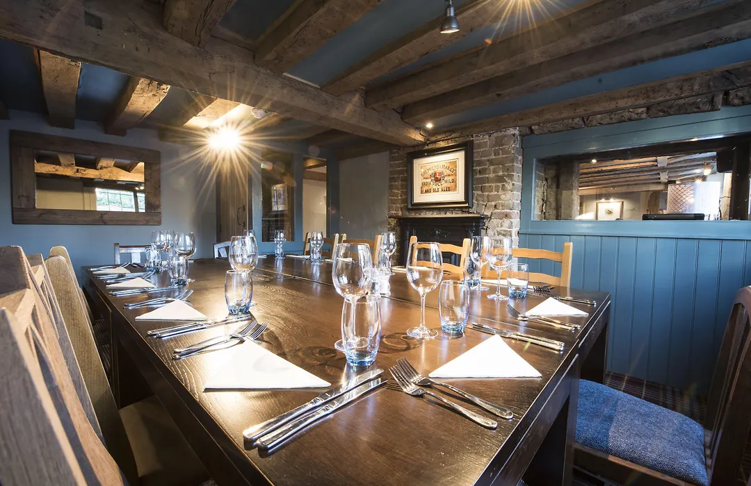 The Ostrich Inn Colnbrook London Heathrow-1
