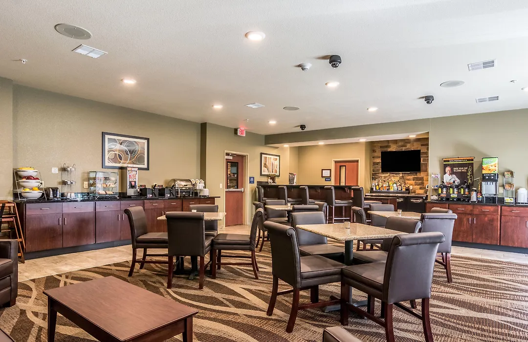 Cobblestone Hotel & Suites - Greenville-1