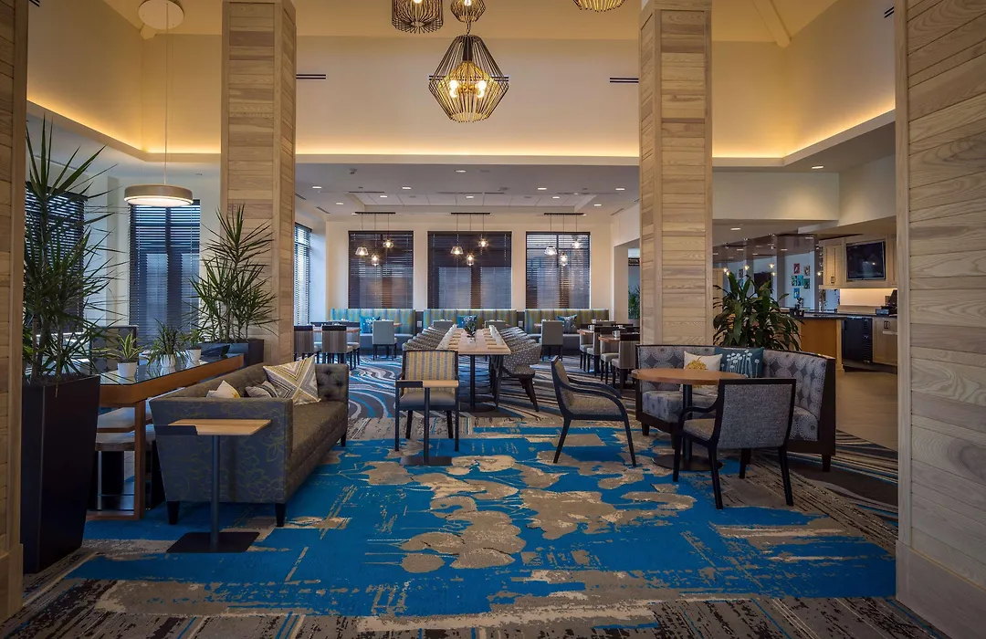 Hilton Garden Inn Pittsburgh Airport-1