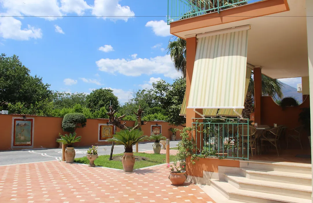 Villa Julia-1