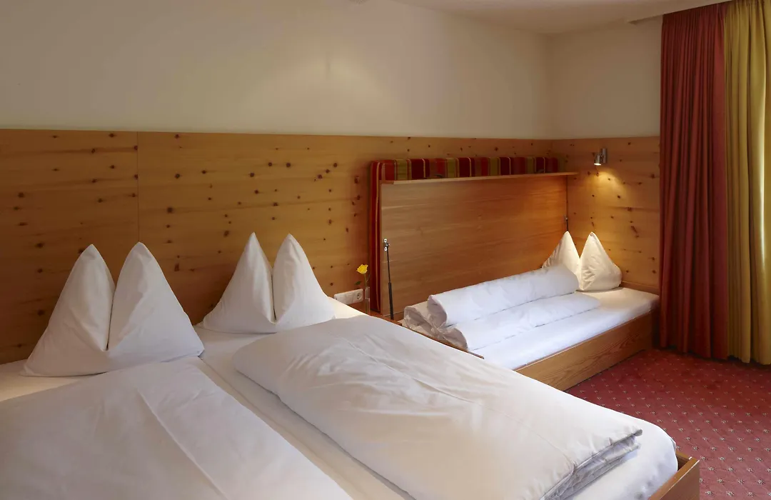 Familienhotel Lagant-1