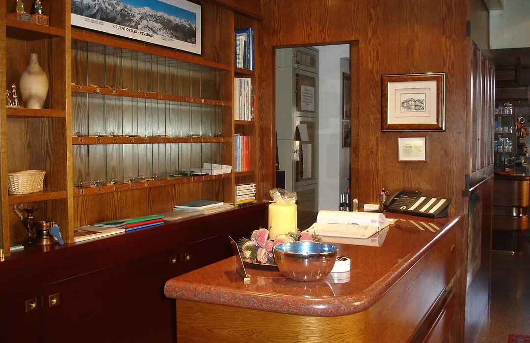 Hotel Adamello-1