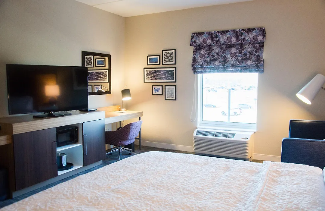 Hampton Inn & Suites Warrington Horsham-1