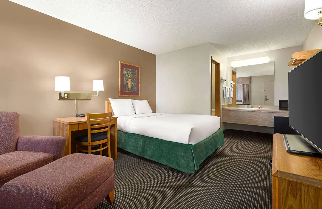 Travelodge By Wyndham Wellington-1