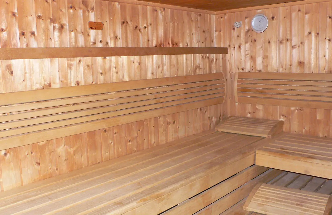 Hotel Meran Hallenbad & Sauna-1