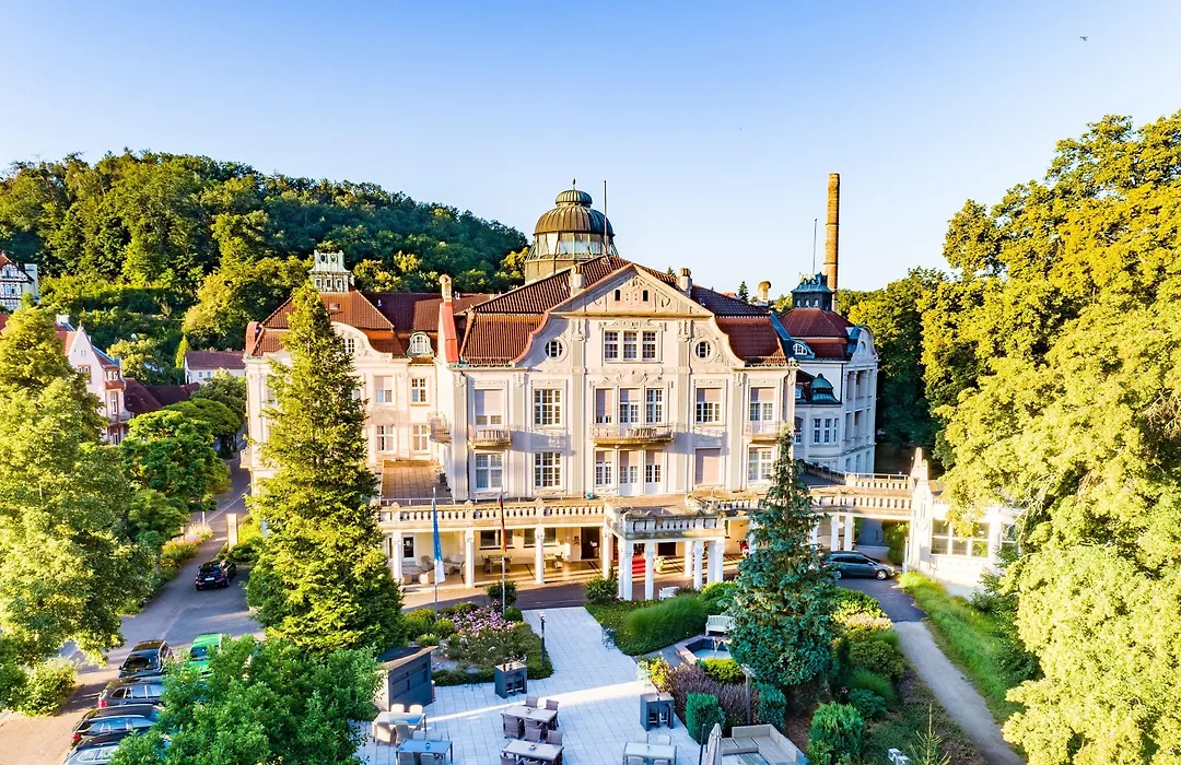 Hotel Badehof-1
