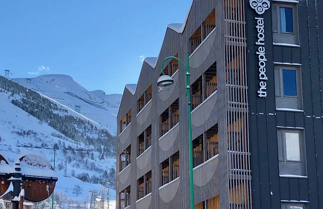 The People - Les 2 Alpes-1